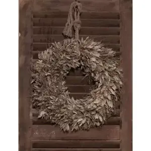 Krans op donker Louvre deur