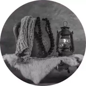 Kruik met shabbydoek zwart wit 30 cm